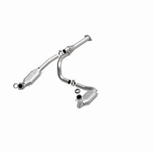 Cargar imagen en el visor de la galería, Magnaflow Conv DF 2002 Chevy E 1500 Van 4.3L