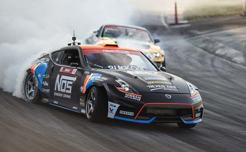 MagnaFlow Axle-Back 15-16 Dodge Charger 6.2/6.4L V8 Race Series SS Salida doble trasera dividida