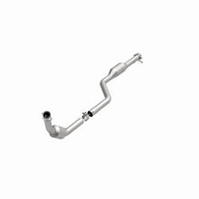 Cargar imagen en el visor de la galería, MagnaFlow Conv DF 99-02 Mercedes SL500 5.0L