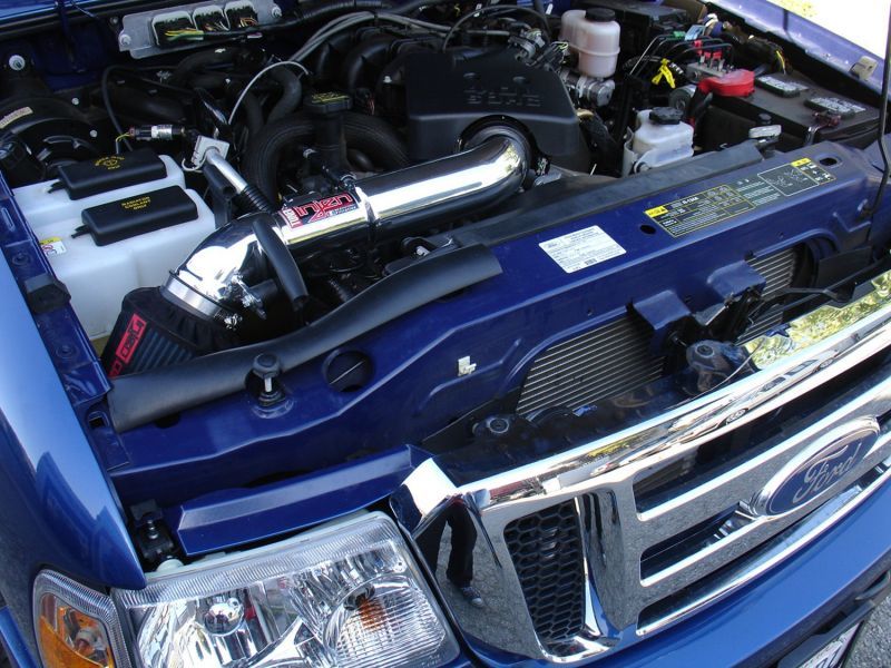 Injen 04-11 Ford Ranger PU 4.0L V6 Entrada de Ram corta pulida con MR Tech / Air Fusion / Escudo térmico
