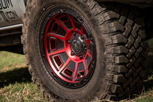 Cargar imagen en el visor de la galería, ICON Victory 17x8.5 6x135 0.236 in Offset 5 pulgadas BS negro satinado con rueda de tinte rojo
