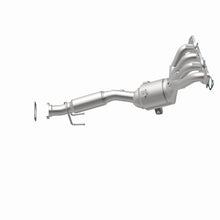 Cargar imagen en el visor de la galería, MagnaFlow 14-15 Ford Transit Connect OEM Grade Federal/EPA Compliant Manifold Catalytic Converter