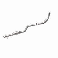 Cargar imagen en el visor de la galería, MagnaFlow Conv DF 99-02 Mercedes SL500 5.0L