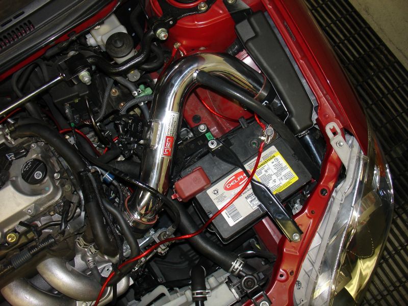 Injen 04-06 Vibe GT / 05-06 Corrolla XRS 1.8L 4 cilindros. Entrada de aire frío pulida