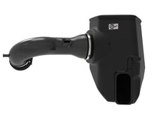 Cargar imagen en el visor de la galería, aFe 19-20 GM Trucks 5.3L/6.2L Track Series Sistema de admisión de aire frío de fibra de carbono con filtros Pro 5R