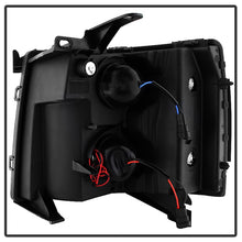 Cargar imagen en el visor de la galería, Xtune Chevy Silverado 1500/2500/3500 07-13 Projector Headlights Black PRO-JH-CS07-LED-BK