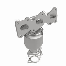 Cargar imagen en el visor de la galería, MagnaFlow Conv DF 11-12 Kia Sedona 3.5L OEM Grade Manifold