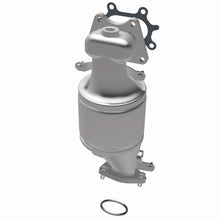 Cargar imagen en el visor de la galería, MagnaFlow Conv DF 04-07 Saturn VUE 3.5L Front