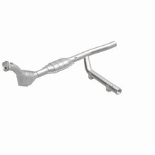 Cargar imagen en el visor de la galería, MagnaFlow Conv DF 97 Ford Expedition 4.6L