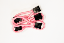 Cargar imagen en el visor de la galería, Tiradores de cremallera Fishbone Offroad Paracord 5 piezas rosa bebé