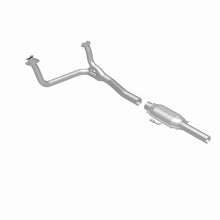 Cargar imagen en el visor de la galería, MagnaFlow Conv DF 84-95 Ford Truck 5.0L CA