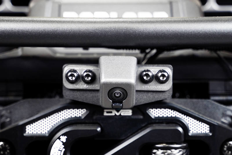 Soporte de reubicación de cámara frontal DV8 Offroad 21-23 Ford Bronco