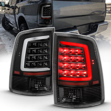 Cargar imagen en el visor de la galería, ANZO 2009-2018 Dodge Ram 1500 LED luz trasera estilo tablón negro con lente transparente