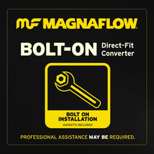 Cargar imagen en el visor de la galería, MagnaFlow Conv Direct Fit 2015 Colorado 3.6 Underbody