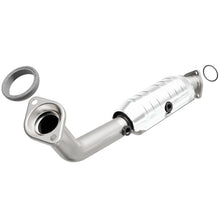 Load image into Gallery viewer, MagnaFlow Conv DF 02-06 Honda CR-V 2.4L (49 State)