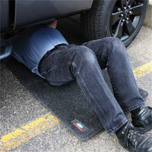 Cargar imagen en el visor de la galería, Alfombrilla para pista de carreras Ford