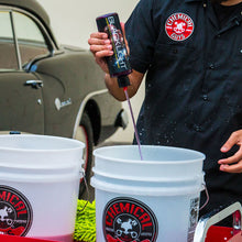 Load image into Gallery viewer, Chemical Guys Black Light Hybrid Radiant Finish Car Wash Soap - 1 Gallon