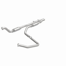 Cargar imagen en el visor de la galería, MagnaFlow Conv DF 04-07 Dodge Ram 5.7L