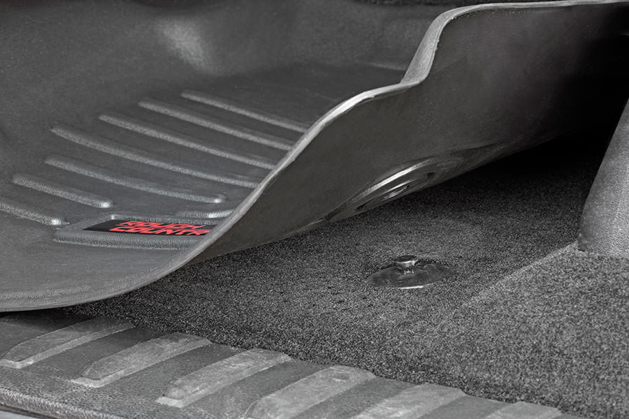 floor-mats-locking-tab.jpg