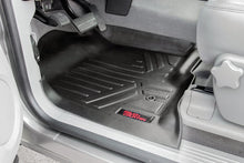 Load image into Gallery viewer, gm-floor-mats_m-2071-installed-driver.jpg