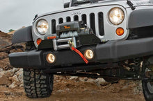 Cargar imagen en el visor de la galería, jk_winch_mounting_plate_1173_installed_preview.jpg